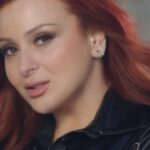 Farrah Yousef Instagram - #مسؤولة_منك اسمعوها و شوفوها على اليوتيوب بالرابط اللي موجود بالبايو✨ و ماتنسو تعملو لقناتي اشتراك او subscribe و تشوفو باقي الأغاني و الكليبات و تعطوني رأيكن💖 بحبكن✨