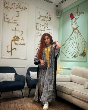 Farrah Yousef Instagram - و يمر بي طيفها و تسكن الأحلام💕 جميلةٌ أحبها و إسمها #شآم ✨
#رمضان #رمضان_كريم 🌙✨
#freepalestine #savegaza