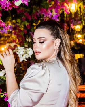 Farrah Yousef Instagram - 👗 by @aliasaad.official 
#Hair #MakeUp @rival.starsuae 
#Photography 📸 @dubaiphotographer_abdoo