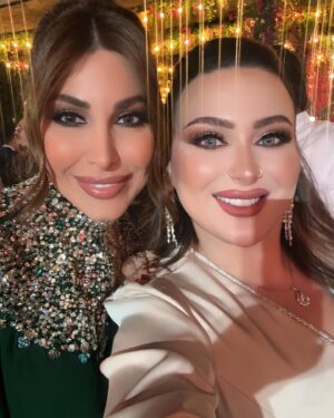 Farrah Yousef Instagram - Was absolutely delightful to see these two iconic artists that we all love 💕✨