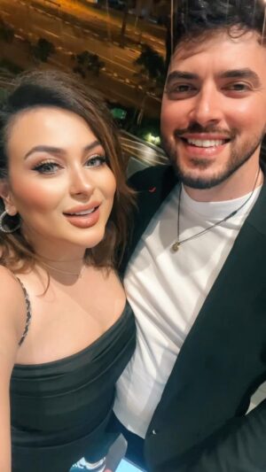 Farrah Yousef Instagram - انشالله تصير ايامكن كلها حب و سلام و سعادة 🥰 بحبكن كتير انا🤗
#HappyValentine’sDay everyone 💖💝✨
