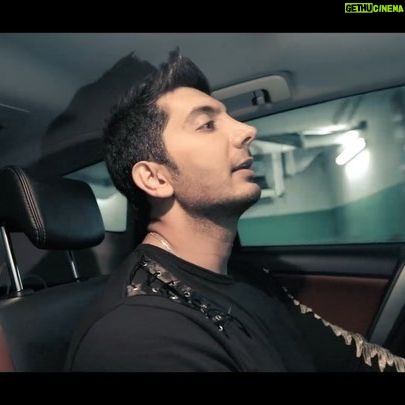 Farzad Farzin - 186.3K Likes - برمیگردیم پر قدرت و متفاوت تر از همیشه در کنار شما👍💪🏻💣
ممنون از تمام محبتهای همیشگیتون به من ،عاشقتونم💝
#farzadfarzin #farzadfarzin1 #concert #music #mankan #mannequin #series #shockband