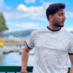 Farzad Farzin Instagram - ✨🌊🌍 #farzadfarzin #singer #artist #fans #goodvibes #newmusic #فرزادفرزین