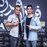 Farzad Farzin Instagram – عكسهاي كنسرت بيادماندني پرواز در شهريور به همراه مهمانان عزيزم  به روايت دوربين @amirrezarayati1 عزيز
لطفاً دوستان عزيزم كه دوست دارن تو شهرشون كنسرت بگذاريم شهرهاشونو كامنت كنن تا برنامه ريزي كنيم واسه ديدارشون 
عاشقتونم شديداً❤️❤️❤️
#فرزادفرزین #كنسرت #كنسرت_تهران #پاييز