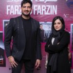 Farzad Farzin Instagram - عکسهای کنسرت خاطره انگیز “۲۰” به همراه دوستان عزیز و هنرمندم و تهیه کنندگی رفیق عزیزم ماکان آریا پارسا 💎بماند به یادگار #farzadfarzin #concert #tehran