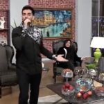 Farzad Farzin Instagram – اجرای زنده قطعه “بی انتها” در برنامه منو بشناس در حضور دوستان عزیز و هنرمندم  باران کوثری ،آرمان درویش  و محمدرضا غفاری که با نوازندگی یلدا صمدی و سینا ذکایی عزیز برای اولین بار تقدیمتون می کنم ✨
متاسفانه به دلایلی این برنامه پخش نشد ولی حیفم اومد دیده نشه و این اجرارو برای شما پست نکنم.
اون رفقایی که با آهنگ بی انتها خاطره دارن برام کامنت بذارن❤️💖😘
#farzadfarzin #liveperformance #منوبشناس