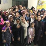 Fatemeh Motamed-Arya Instagram - ورود به شهر یاسوج در اولین دقایق دیدار با دختران دبیرستان شبانه روزی عشایری عکس : علی لایق زاده