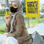 Fatin Afeefa Instagram – VIDA C disisi, imuniti dilindungi 💛 #jomsapotlokal @vidamalaysia
