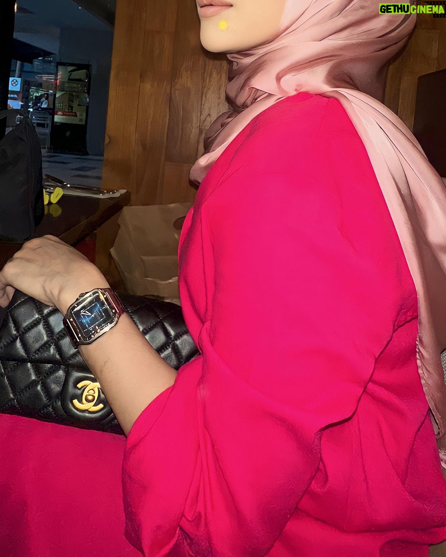 Fatin Afeefa - 49.8K Likes - photo by Ivy