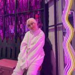 Fatin Shidqia Instagram – Foto blm mandi dan baru tidur 2 jam tapi tetep hepiiii karena di Bandung!!! 😋
