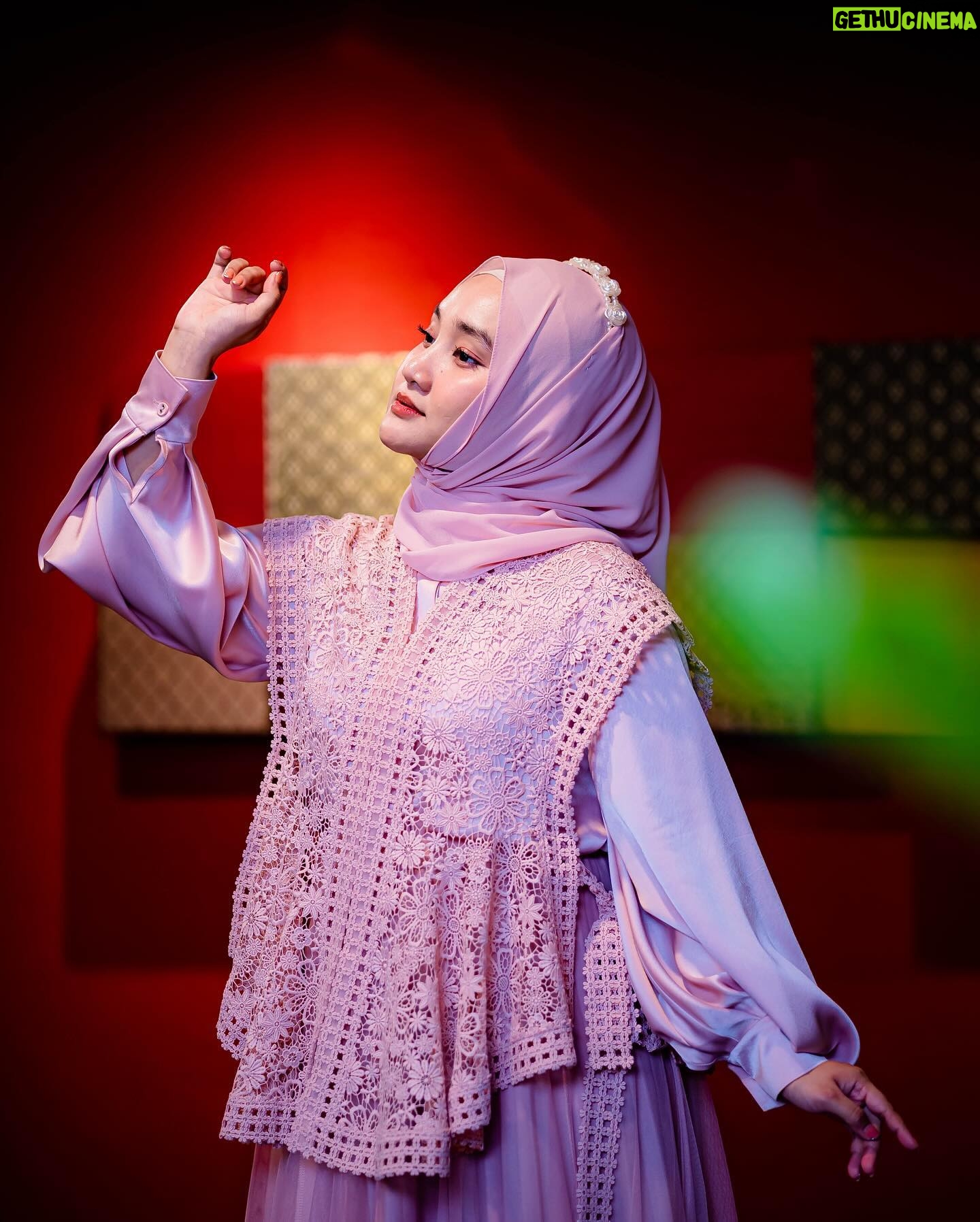 Fatin Shidqia Instagram - Dumai, semoga bisa ketemu lagi ya ramai-ramai!! 🤍 ⠀⠀⠀⠀⠀⠀⠀⠀⠀⠀⠀⠀ ⠀⠀⠀⠀⠀⠀⠀⠀⠀⠀⠀⠀ ⠀⠀⠀⠀⠀⠀⠀⠀⠀⠀⠀⠀ dress by @lacebyartkea styled by @_gilygily