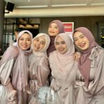 Fatin Shidqia Instagram - pertama kali dateng ke acara kayak gini… cantik-cantik bgt masyaAllah???! 🥹🫶🏼💯