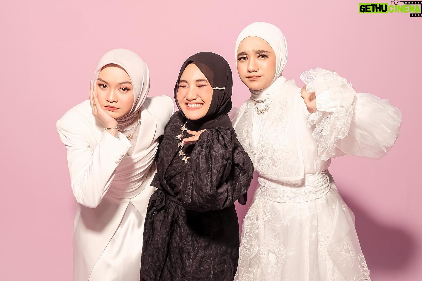 Fatin Shidqia - 165.5K Likes - cewek-cewek kalem tapi.. ✨beRchAndyaAa✨