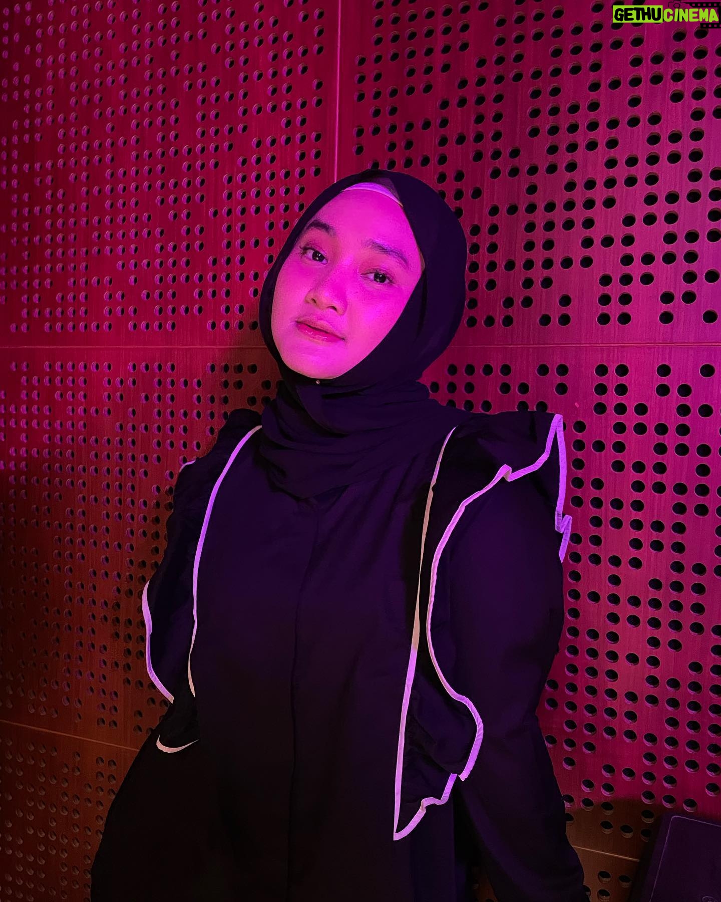 Fatin Shidqia Instagram - suka yang mana?