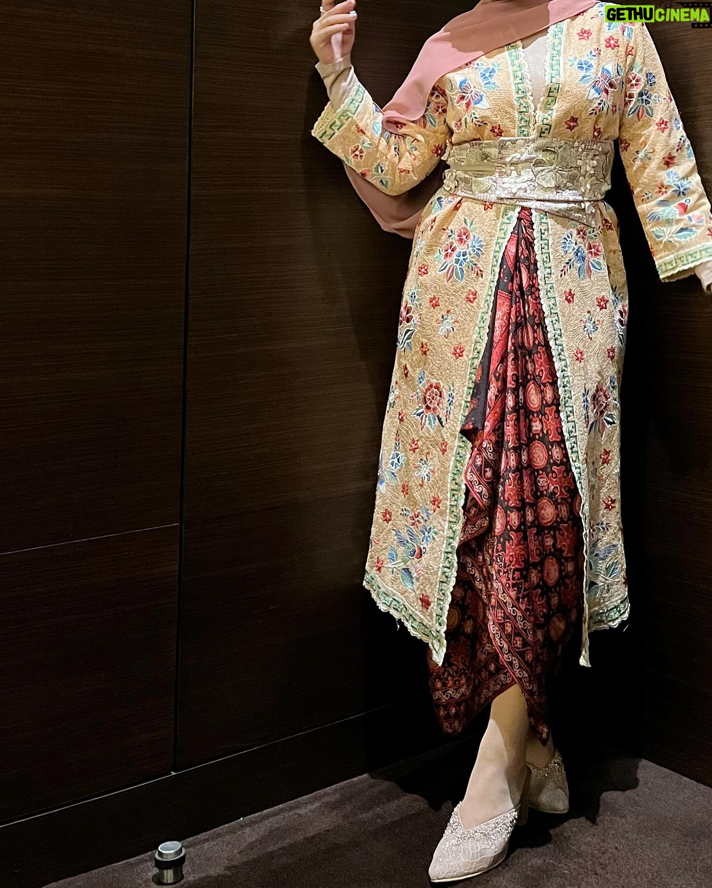 Fatin Shidqia - 36.9K Likes - Selamat Hari Sumpah Pemuda!! 🎀
⠀⠀⠀⠀⠀⠀⠀⠀⠀⠀⠀⠀
⠀⠀⠀⠀⠀⠀⠀⠀⠀⠀⠀⠀
⠀⠀⠀⠀⠀⠀⠀⠀⠀⠀⠀⠀
Kebaya by @batikchic.gallery
Styled by @_gilygily
Make up by @marshalontohmakeup
Hijab styled by @awanisaw