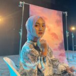 Fatin Shidqia Instagram – Aww malu bgeddd soalnya besok siang ada video baru di youtube aku,,,
KITA NOBAR PREMIERE BARENG YAAA JAM 2 SIANG 🫣🤍 #BukanKamu
