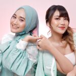 Fatin Shidqia Instagram - Fotonya temenan, lagunya berebutan.. #BukanKamu