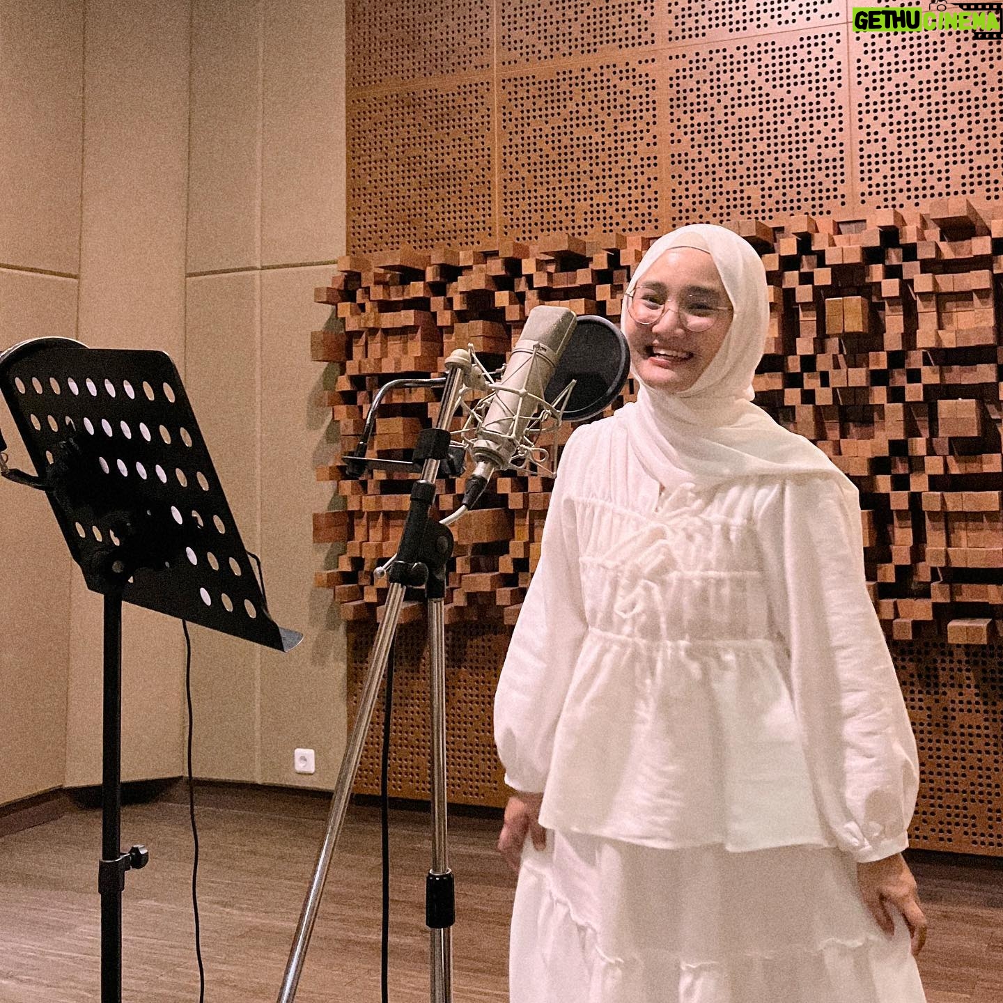 Fatin Shidqia Instagram - bener-bener ngga sabar lagu baru mau keluar, kalian harus denger!!! 🥹