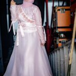 Fatin Shidqia Instagram - don't let me slip through your fingers.. ⠀⠀⠀⠀⠀⠀⠀⠀⠀⠀⠀⠀ ⠀⠀⠀⠀⠀⠀⠀⠀⠀⠀⠀⠀ ⠀⠀⠀⠀⠀⠀⠀⠀⠀⠀⠀⠀ Dress by @hannylovellyofficial @hanlovfashion Styled by @_gilygily Make up by @cantikawannadewi Hijab by @awanisaw