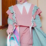 Fatin Shidqia Instagram - Kalo main hp mulu kapan jemputnya kamuuu 😠 ⠀⠀⠀⠀⠀⠀⠀⠀⠀⠀⠀⠀ ⠀⠀⠀⠀⠀⠀⠀⠀⠀⠀⠀⠀ ⠀⠀⠀⠀⠀⠀⠀⠀⠀⠀⠀⠀ Outfit by @aseefa.official Styled by @_gilygily Hijab by @awanisaw Make up by @cantikawannadewi