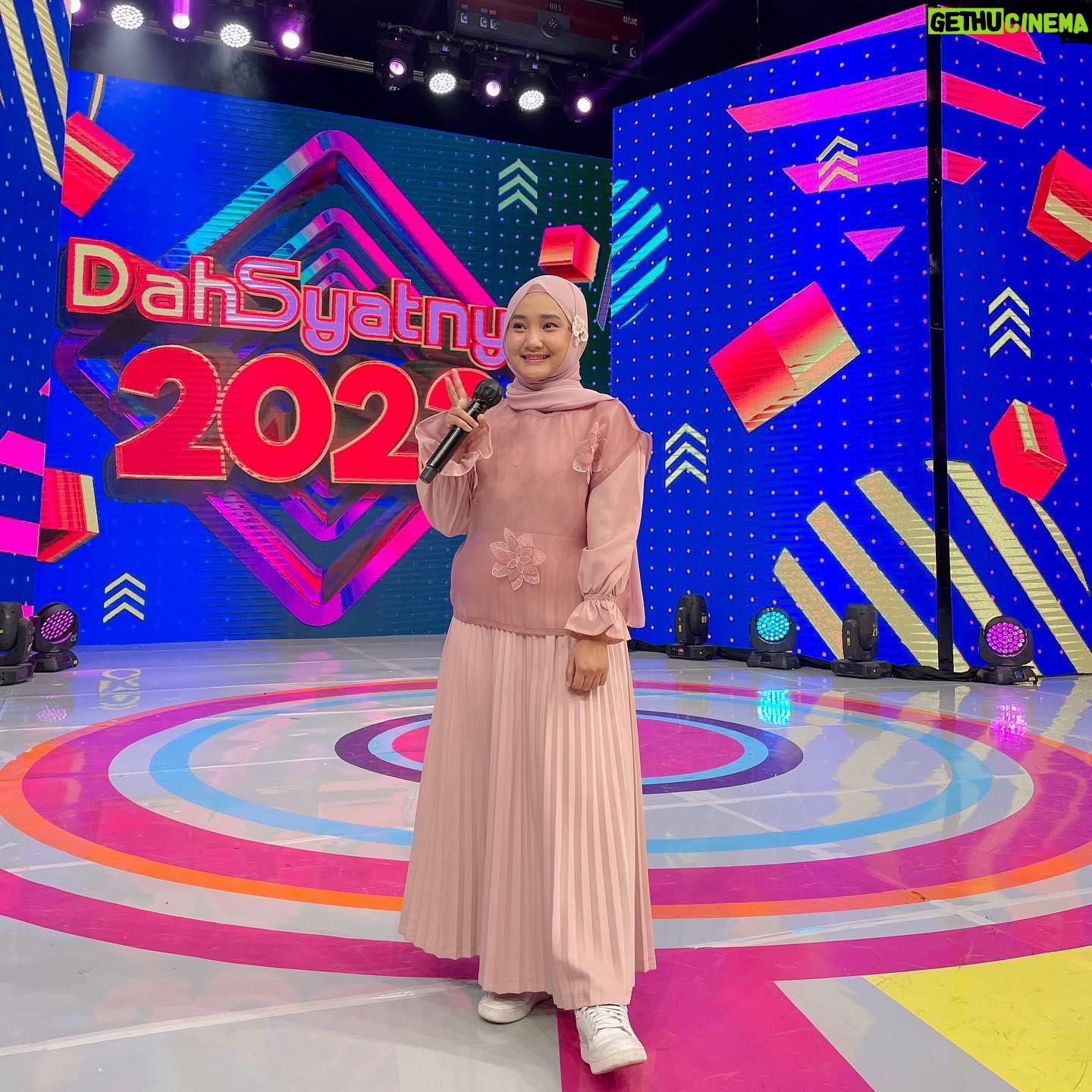 Fatin Shidqia - 28.4K Likes - Kangeeen nyanyi yang penontonnya bisa banyaaak! Semoga bisa konser, soon!!
Udah denger episode Bisik-Bisik Senada yang Kangen Konser belum? Dengerin di Spotify ya! ❤️
