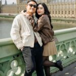 Febby Rastanty Instagram - Karena kita cuma dua bersaudara jadi dari kecil selalu bersaing sama dede dalam hal apapun. Tapi entah kenapa dia selalu lebih bagus?!! Cowok yang paling keras kepala dan nyebelin tapi selalu bisa diandalkan. Selalu bangga sama semua pencapaiannya. UCLA quantitative economics graduate student, LPDP awardee, and now virgin full marathon in 4 hours 46 mins? 🥹👏🏻 sehat terus & makin sukses ya dede biar bisa gantian ajak kakak & mama jalan-jalan lagi heheheheh @rizkrizaldi 📸: thank you @sweet.escape for capturing our lovely moment ❤️ as always selalu difotoin sama Sweet Escape kalau lagi jalan-jalan keluar negeri. Anywaaay kalian bisa pake discount code aku “FEBBY10” (10% off 10 extra photos for photoshoot in all destination) ✨✨