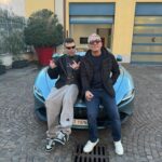 Fedez Instagram - Ehi, questa è la maxi storia di come la mia vita è cambiata, capovolta sotto sopra sia finita 👋🏻