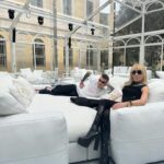 Fedez Instagram - If these walls could talk 🤐 My bff @donatella_versace 💖 #VersaceHome
