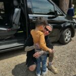 Fedez Instagram - Oggi sono stato a visitare le due realtà che abbiamo deciso di sostenere quest’anno con @fondazionefedez Un bene immobile sequestrato alla criminalità organizzata che @associazioneandreatudisco trasformerà in un luogo in cui le famiglie di bambini costretti a seguire cure ospedaliere importanti potranno essere ospitate, permettendo così a questi bimbi di vivere la malattia attraverso l’amore delle proprie famiglie. E poi c’è @matemu_cies un punto di incontro, di crescita artistica e culturale, di ascolto, aiuto e orientamento È un luogo in cui ragazze e ragazzi di tutte le culture e provenienze possono esprimere la propria creatività, vivere in modo diverso il tempo libero, trovare ascolto e sostegno. Oggi abbiamo fatto un fantastico incontro in cui abbiamo parlato di rap e scrittura.