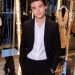 Felix Mallard Instagram - @giorgioarmani Saturday Night ✨ 📸: @germanlarkin