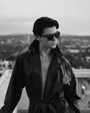 Felix Mallard Instagram - SOGNI D’ORO 
@tingsmagazine ♥️ 

Photographed by: @JustinCampbellStudios

Styled by: @MrMontyJackson

Grooming by: @hairbycandicebirns