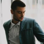 Felix Mallard Instagram - #FelixMallard and #GQ know that good style isn’t something you can rush. It begins behind-the-scenes, when no one is looking. Take a tour through the Aussie actor’s process of getting ready with us.