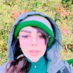 Felor Nazari Instagram - دگم ( آن که متعصب در عقاید خود است ) نباشیم و از دنیای اطرافمون و آدمهای اطرافمون ( بدون قضاوت ، خوب هستند و یا بد ) یاد بگیریم، اگر حرف یا کار درستی رو ترویج می کنند یا نوع زندگیشون برامون پیام داره یاد بگیریم ما گامل نیستیم پس باید با جهان پیرامونمان تعامل داشته باشیم بدون قضاوت بدون تعصب و بدون مقاومت