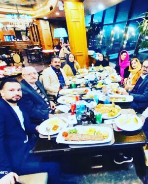 Felor Nazari Instagram - یک روز زیبا رو برام ساختید
اول بهمن ۱۴۰۰ توسط دانشجوی بازیگری عزیز و خانواده پر مهرشون و دوستان نازنینم یک سورپرایز دلنشین ممنون که در این شرایط سخت خیلی زحمت کشیدید همه چی عالی بود و من بسیار خوشحال بودم امیدوارم خداوند همیشه خوشحالتون کنه 
ممنونم ❤️🙏🏻❤️🙏🏻❤️