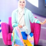 Feni Rose Instagram – Suara masih agak sember…  gak kedengeran kan?