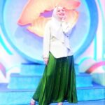 Feni Rose Instagram – Bosen nggak fotonya gini gini aja? Ya udah lah ya 😁
