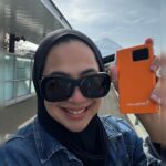Feni Rose Instagram - Udh beberapa kali liburan cuma berdua aja sama @audikiranaa , ke mana mana modalnya cuma browsing dan google map .. dan tentu saja wifi yg super kenceng dg kuota unlimited.. bahkan ada money back guarantee 100 persen, garansi bisa langsung terhubung wifinya.. apalagi kl bukan @javamifi .. Begitu mendarat lgs aja aktifin modem @javamifi nya .. bisa untuk 5 devices, CS 24 jam, dan bisa connect di lebih dari 200 negara. Udah berasa akamsi lah.. dari Tokyo, cari2 rute ke shimokitzawa, Osaka, Nara, Muter2 Kyoto.. amaan .. wifi aman lah kl ada @javamifi #kuotatanpabatas