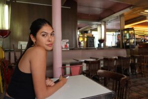 Fernanda Concon Instagram - eu ainda não tenho fotos em terras brasileiras, então fiquem com esse copilado (ainda) do verão 💛