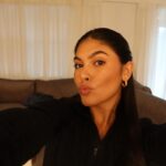 Fernanda Concon Instagram - de quando a preocupação era colocar o alarme pra no dia seguinte bater perna na Disney