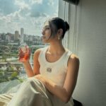 Fernanda Concon Instagram - Vocês já pararam pra pensar na importância que a amizade com outras mulheres teve na vida de vocês? A convite da fragrância Idôle Now de @lancomeofficial eu vim assumir um relacionamento sério com as minhas amigas, até porque elas sempre tiveram aqui, né? E eu convido vocês pra entrar nessa também 💗 #MaisQueAmigasÍdolas #LancomeBR #publicidade