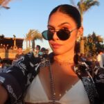Fernanda Concon Instagram - eu ainda não tenho fotos em terras brasileiras, então fiquem com esse copilado (ainda) do verão 💛