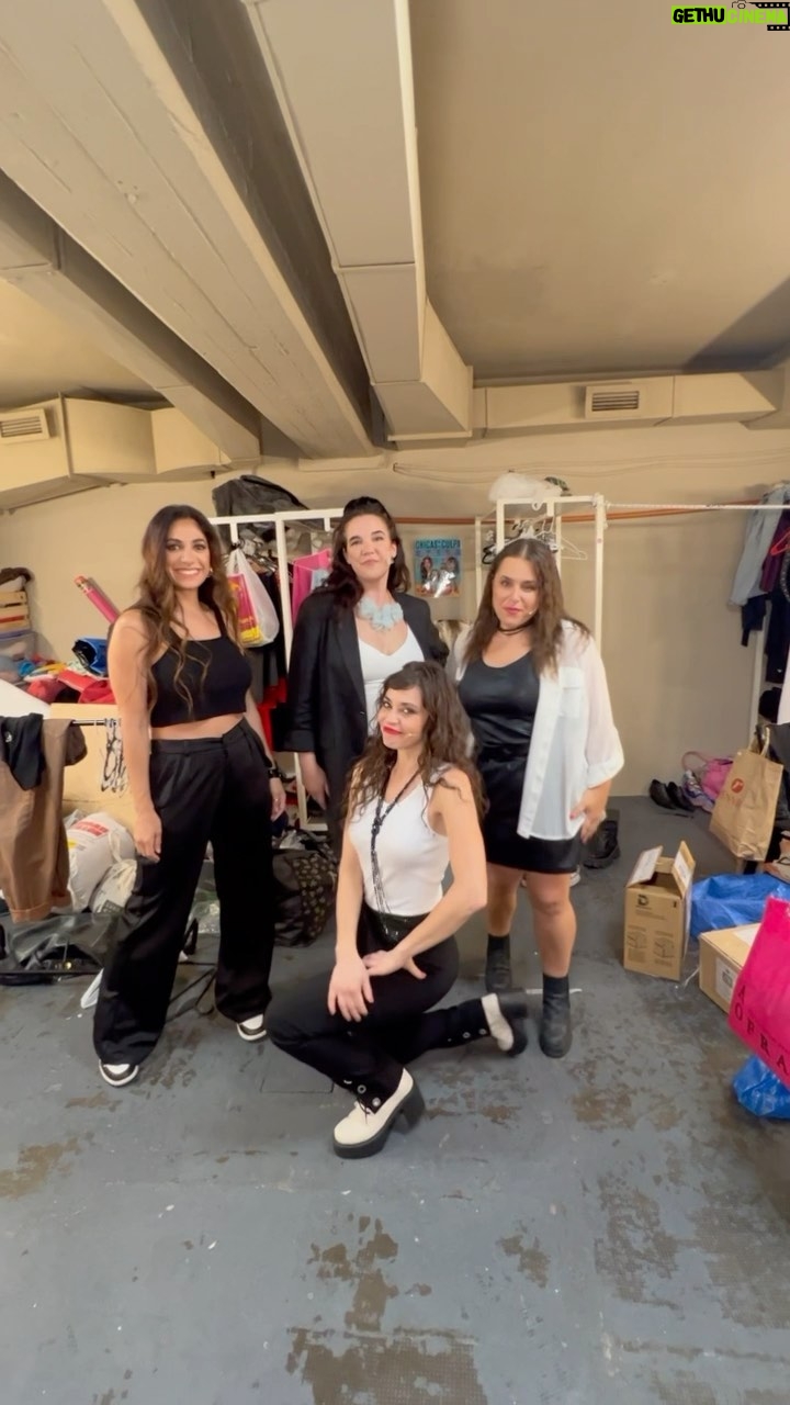 Fernanda Metilli Instagram - THE MASCARITAS Looks ⭐️ @connieballarini Look total @desiderata_oficial Acc @lunagarzonaccesorios ⭐️ @mguinzburg Vestido @desiderata_oficial Camisa @altamodanet Acc @lunagarzonaccesorios ⭐️ @nataliacarulias Muscu y blazer @desiderata_oficial Pant @mirtaarmestook Acc @lunagarzonaccesorios ⭐️ @fermetilli Look @summabuenosaires @lacofradia_ropa Acc @lunagarzonaccesorios Hair @gabi.triay Estilismo @catalinaarl @lomylan Gracias @pilimartelb 🚨 Si quieren ver el programa de ayer pueden adquirirlo en nuestra página www.laschicasdelaculpa.com 🚨 Dudas y comentarios sobre entradas y streaming manden mail a producción. Si tu consulta es por Streaming Argentina, podes escribir a info@passline.com. Por otras consultas escribinos a produccionchicasdelaculpa@gmail.com Somos #LasChicasDeLaCulpa @connieballarini @nataliacarulias @mguinzburg @fermetilli