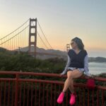 Feyza Civelek Instagram – Aylardır post atmamı bekleyenler burada mı? 
San Francisco postu ile geri döndüm ✌️😎🥳🥳