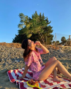 Feyza Civelek Instagram - Vazgeçilmezlerimle bir yaz günü 🌞