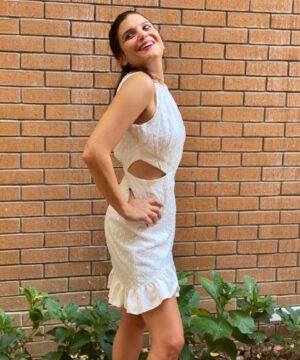 Feyza Civelek Instagram - Elbisem @trendyolcom 💖
Kendimi çok iyi hissediyorum 🥰