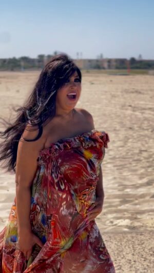 Fifi Abdo Instagram - ‏يا مساء الفل من مصر أم الدنيا كل سنة وإنتو طيبين بحبكم اوي🖐🏼💋💋💋💋💋
لبس: محمود غالي @ghaly_fashion_designer 
مكياج: وليد التركي @waleedeltorkybeautysalon
