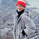 Filippa Lagerbäck Instagram – La vita è un viaggio.
Ho sempre sognato di viaggiare e da piccola ho avuto la fortuna di farlo con la famiglia. Per lavoro ho girato il mondo per tanti anni e come “prova” da fidanzati abbiamo fatto un lungo viaggio per vedere se “reggevamo” come coppia…Da neo mamma ho portato subito la mia piccola in viaggio e per celebrare la vita, ultimamente, ho scelto il viaggio.

Quando Turisanda mi ha invitata a raccontare cosa significa per me il viaggio, in occasione dei suoi primi 100 anni di viaggi, ero molto felice. Nella loro collezione speciale, Signature, che propone un giro del mondo spettacolare e 35 spedizioni limited edition, con una sola data di partenza, troverete anche il mio racconto… 🥰
Un viaggio su misura comincia da una sensazione! ❤️

#Adv @turisanda1924 #Turisanda #Onceinalifetime