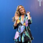 Filippa Lagerbäck Instagram – Torna la domenica con @chetempochefa 📺 #ctcf 🌷
.
primavera look @mantero1902 
sandalo @santoniofficial 
@robertabeolchini @toledo_mariapaola