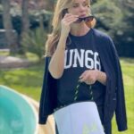 Filippa Lagerbäck Instagram - Casually matching 🩵 @sun68 #adv #SUN68everydaylife