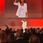 Filomena Cautela Instagram – Foto e vídeo dump da última semana…
Isto faz parte do guia de Cautelas para investimentos do último @programacautelar.rtp  nua de ténis #trend 
Consta:
Selfie com o coro de santo Amaro de Oeiras #lifegoals
E descobri os meus novos avós.
Cenas avulsas.
Faltam 2 programas.

Manter o sorriso e a sanidade em tempos de guerra.
